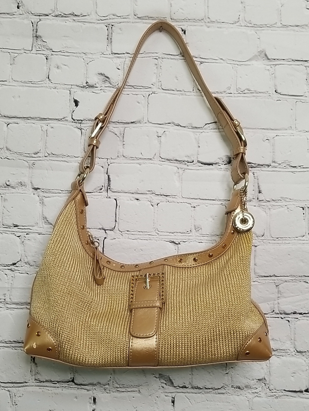 THE SAK vintage handbag zipper closure adjustable shoulder strap FAIR